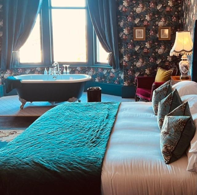 Mollys Boutique Hotel 일클리 외부 사진