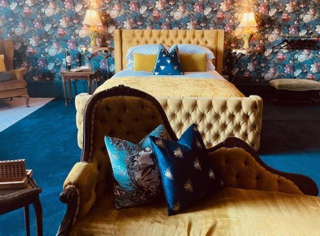 Mollys Boutique Hotel 일클리 외부 사진