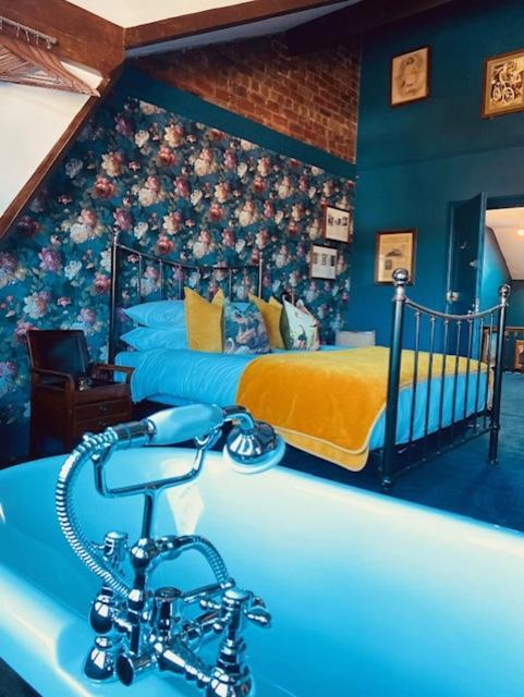 Mollys Boutique Hotel 일클리 외부 사진