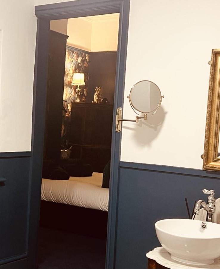 Mollys Boutique Hotel 일클리 외부 사진